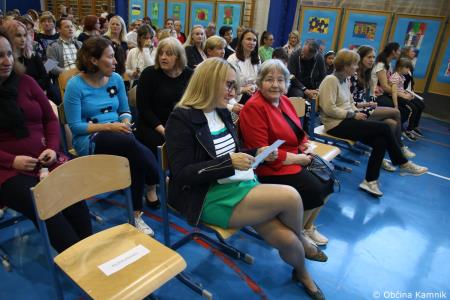 Otroci Osnovne šole Šmartno v Tuhinju z glasbo razpeli jadra (6)